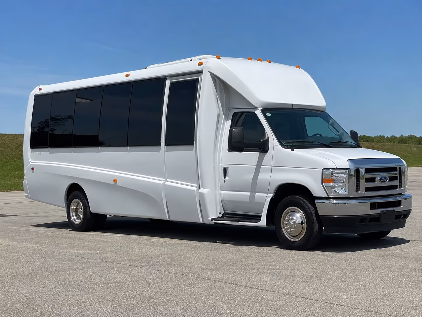 Oklahoma City Birthday, Sweet 16, & Quinceañera Transportation onboard seating