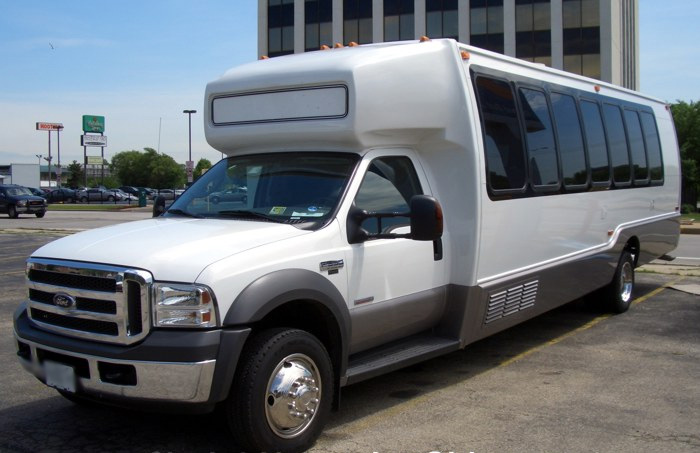 Oklahoma City 18 Passenger Party Bus